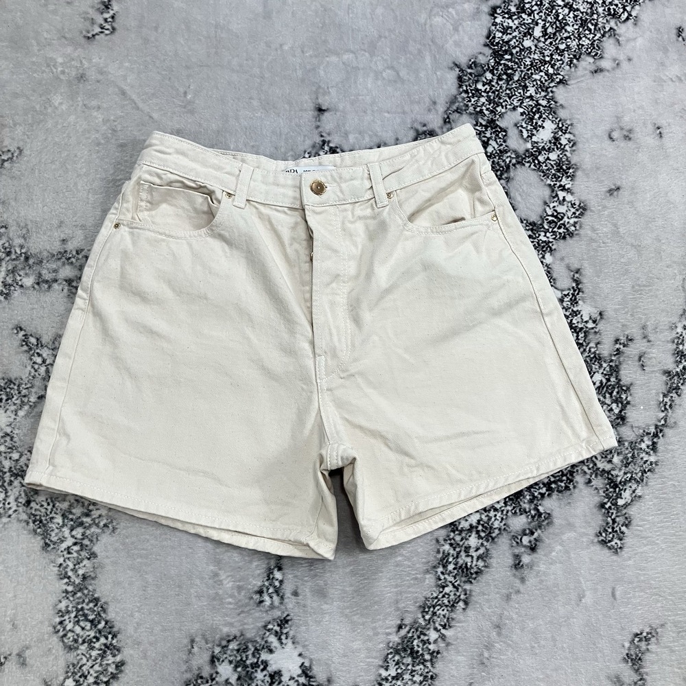 Zara High Rise Denim Shorts Women Cream White Size 12 EUR 44 Button FLy - Picture 1 of 11